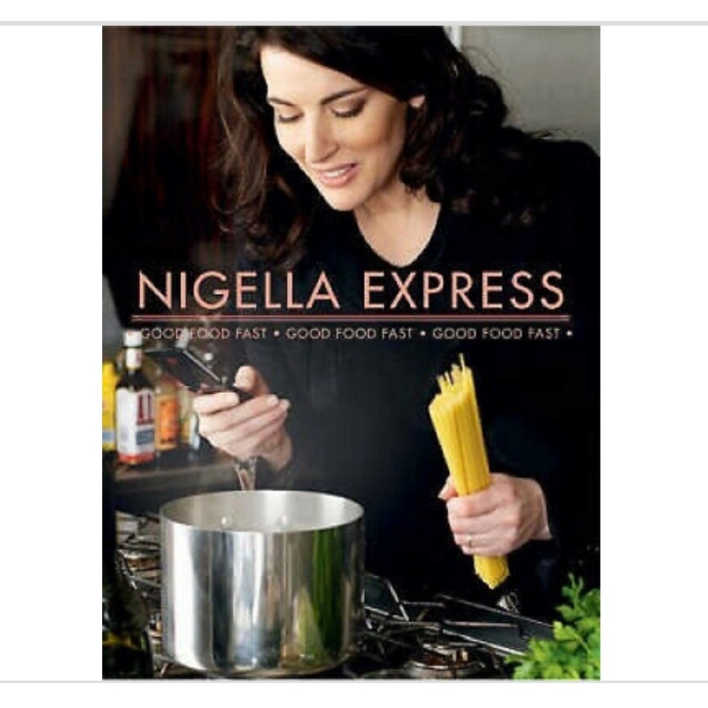 Hardcover NIGELLA EXPRESS, Good Food Fast Cookbook